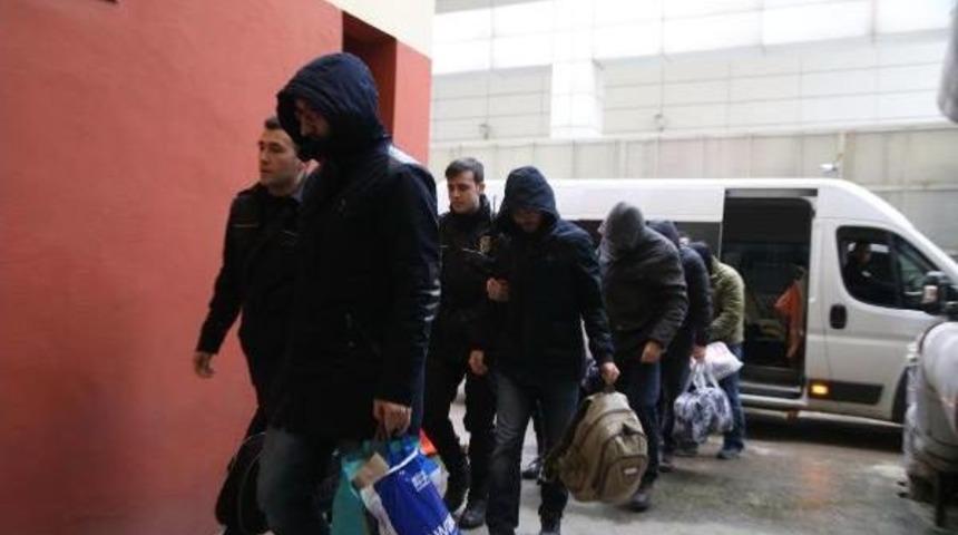 Kocaeli'deki Fet&ouml; Soruşturmasında 8 Kişi Adliyeye Sevk Edildi