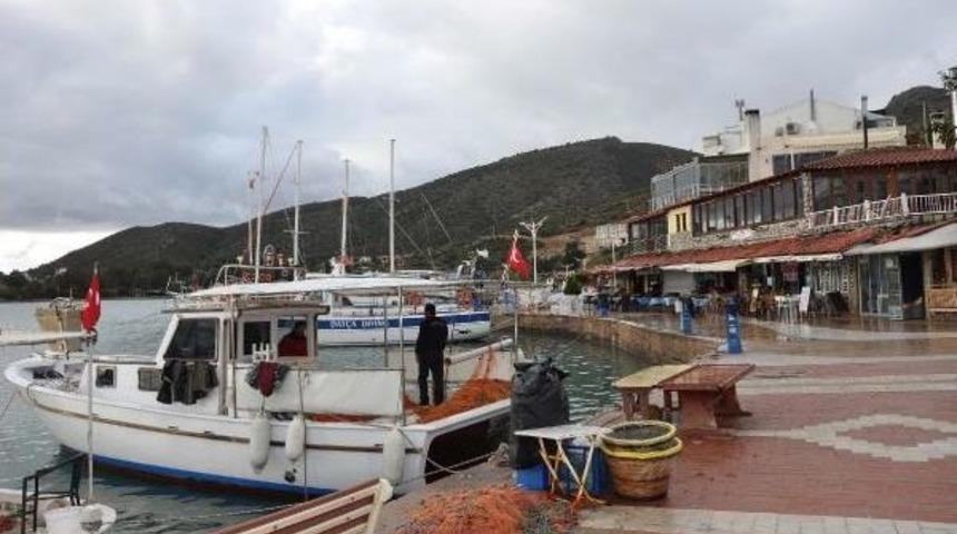 Dat&ccedil;a'da 4.2'lik Deprem Korkuttu