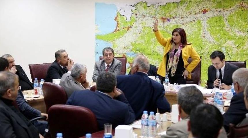 Başkan &Ccedil;er&ccedil;ioğlu, Karacasu Ve Sultanhisarlı Muhtarlarla Bir Araya Geldi