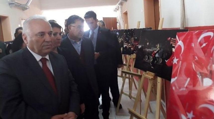 &Ouml;ğrencilerden &rsquo;15 Temmuz Şehitlerini Anma&rsquo; Programı