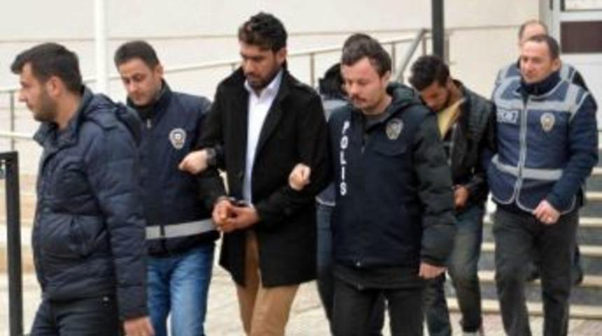 Telefon Dolandırıcıları Fet&ouml; Ile Korkutup 150 Bin Tl&rsquo;Sini Aldı (2)