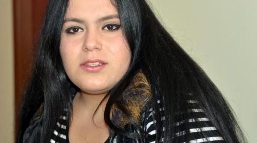 Kazada &Ouml;len Polisin Tabutuna Kapanan Gen&ccedil; Kız: Anamız Babamız Bir Değil Ama Kardeş Gibiydik