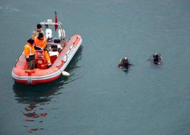 Zonguldak'ta Denize Atlayan Kadını Aramalar Sürüyor