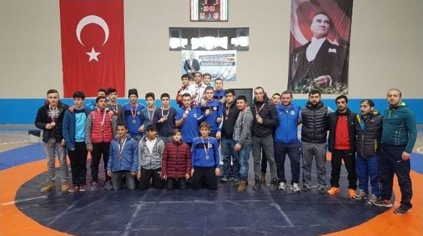 G&uuml;reş&ccedil;iler, İl Se&ccedil;melerinden Ge&ccedil;ti