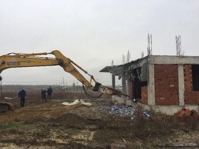 Evini Yıktırmak İstemeyen Vatandaş Polis Ekiplerince Gözaltına Alındı