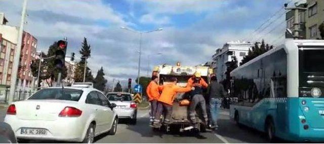 Temizlik Işçilerinin Tehlikeli Yolculuğu