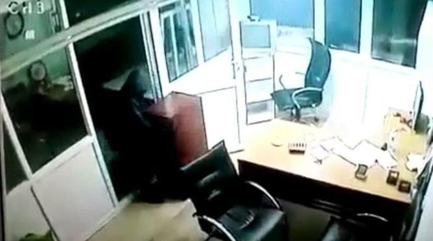 150 Kiloluk Kasayı Tek Başına G&ouml;t&uuml;rd&uuml;