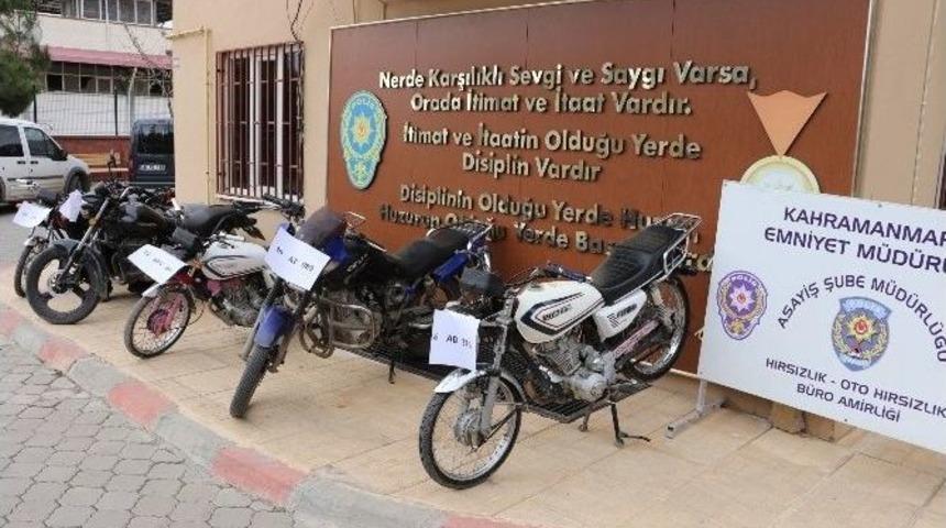 &rsquo;100 Liralık&rsquo; Motosiklet Şebekesi Yakalandı