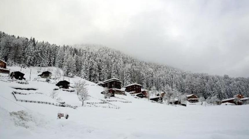 Ayder Yaylası&rsquo;Nda Karda Kartpostallık G&ouml;r&uuml;nt&uuml;ler