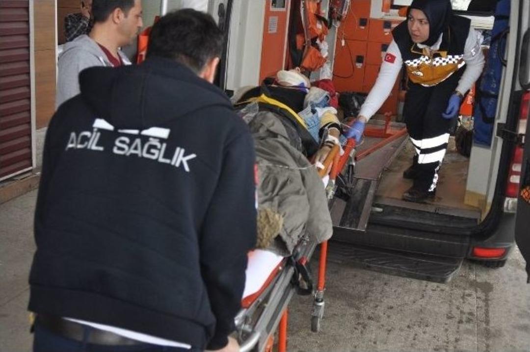 Kadın S&uuml;r&uuml;c&uuml; Tarlaya U&ccedil;tu: 5 Yaralı