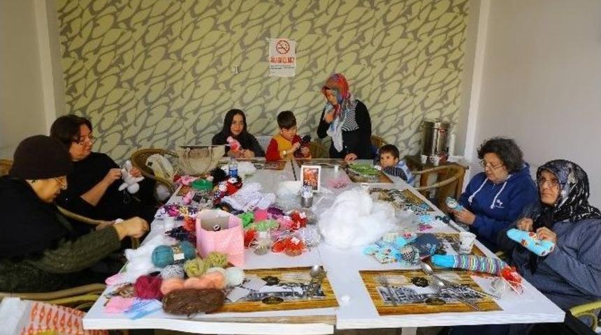 İhtiya&ccedil; Sahibi &Ccedil;ocuklar İ&ccedil;in Bez Bebek Kursu