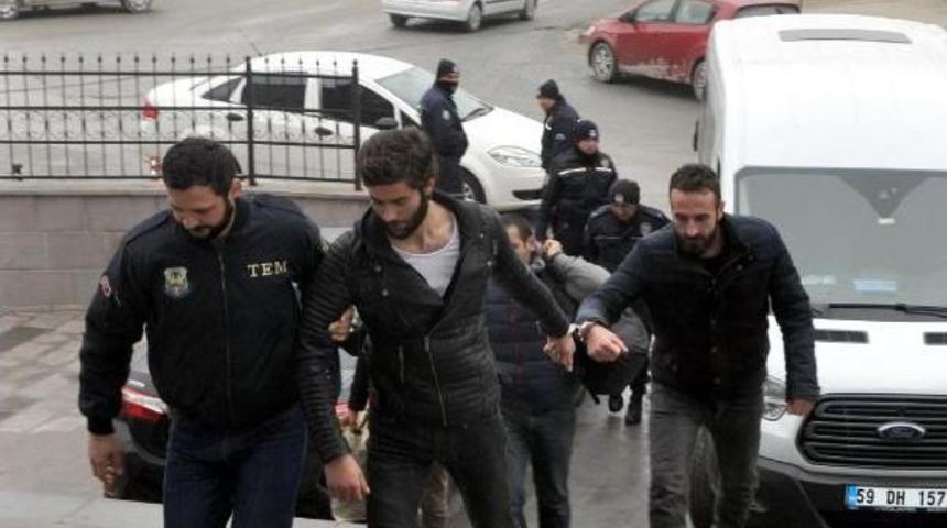 &Ccedil;erkezk&ouml;y'de Ter&ouml;r Propagandası Ş&uuml;phelileri Adliyede