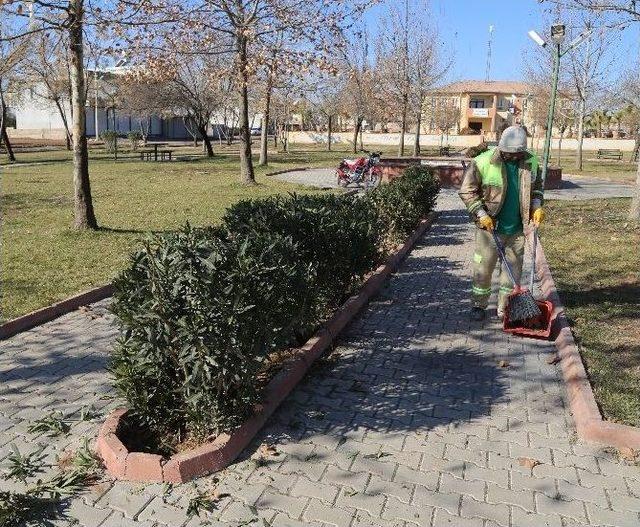 Haliliye Belediyesi Kısas Mahallesindeki Parklarda Çalışmalarını Tamamladı