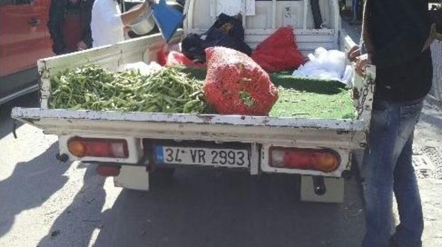 İzmit Zabıtası&rsquo;ndan Seyyar Satıcılara 8 Bin 820 Tl Ceza