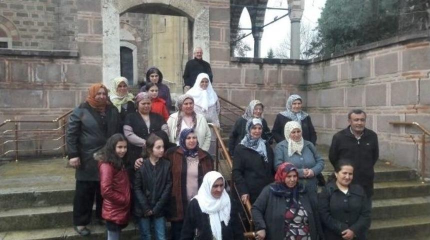 Sarıg&ouml;ll&uuml; Kadınlardan Manisa Ziyareti
