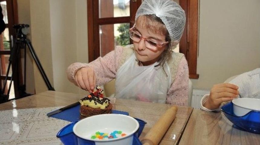Gaziosmanpaşa&rsquo;da Minikler Mutfağa Girdi
