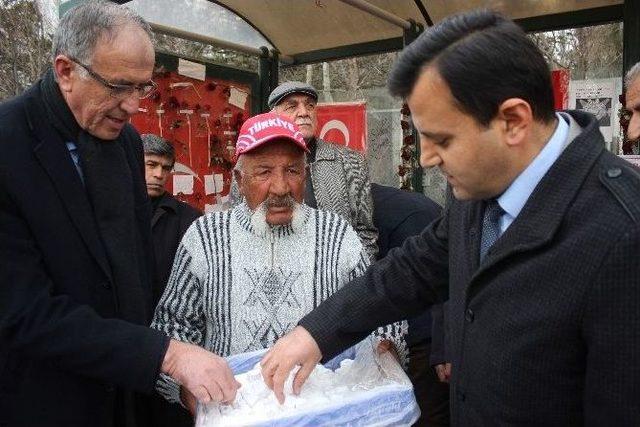 Şehidin Kanını Öptü, Nöbetine Son Verdi