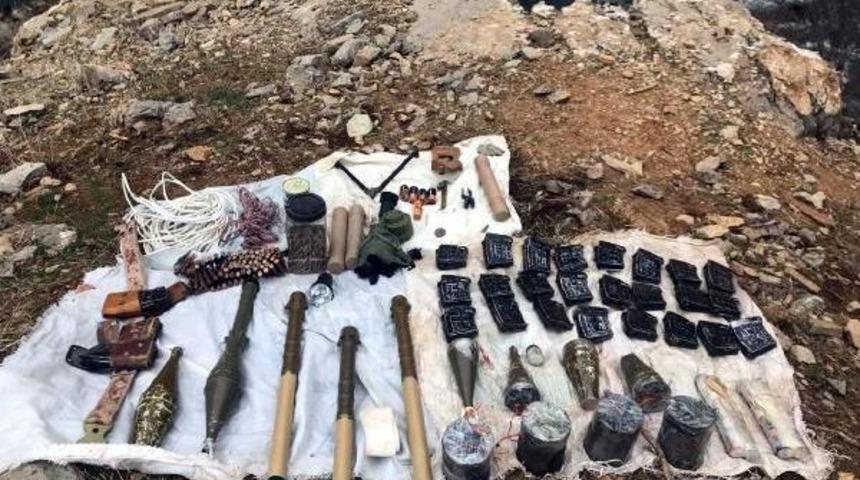 Şırnak'ta Sığınak I&ccedil;erisinde Silah Ve M&uuml;himmat Bulundu