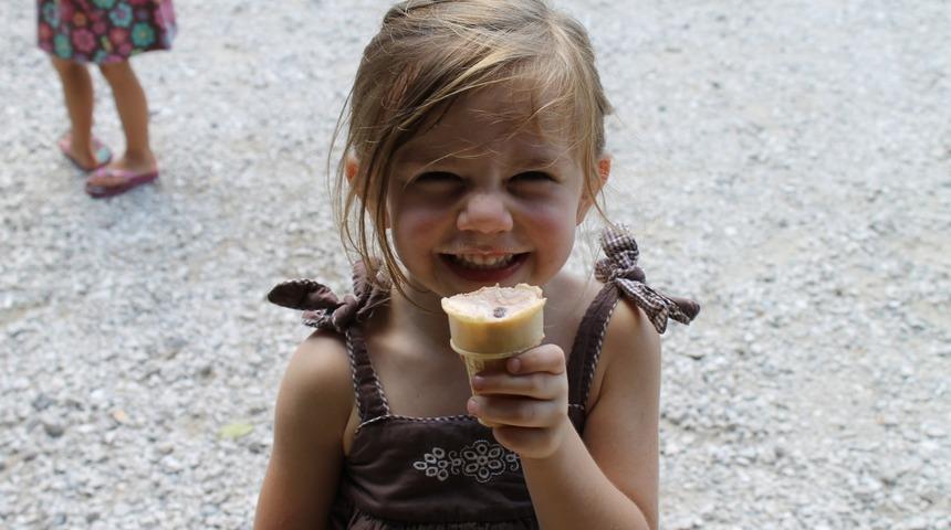 &Ccedil;ocuklar İ&ccedil;in Sağlıklı 10 Yaz Yiyeceği