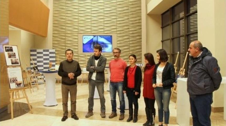 &ldquo;yol&rdquo; Sergisi Şimdi De Acıbadem Eskişehir Hastanesi Fuaye Alanında