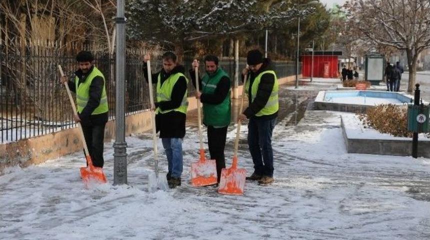 Belediyeden Kara Anında M&uuml;dahale