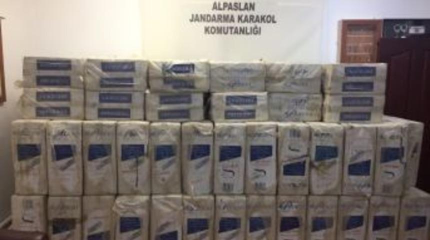 Muradiye&rsquo;de 100 Bin Paket Ka&ccedil;ak Sigara Ele Ge&ccedil;irildi