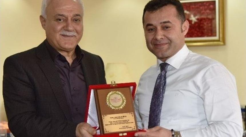 Nihat Hatipoğlu, Başkan Yücel’i Ziyaret Etti