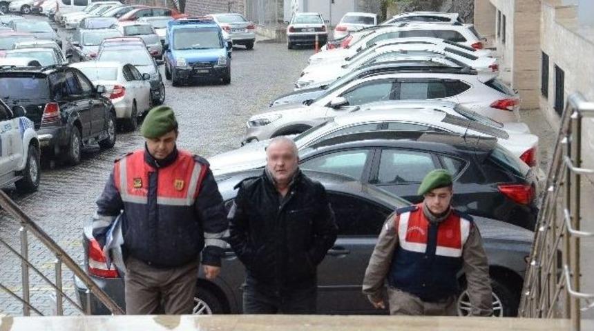 &Ccedil;antasından Dinamit Lokumu &Ccedil;ıkan Yolcu Serbest Bırakıldı