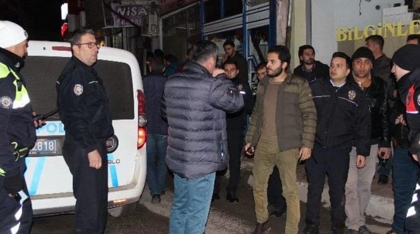 Alışveriş Merkezinde Silahlı Gasp