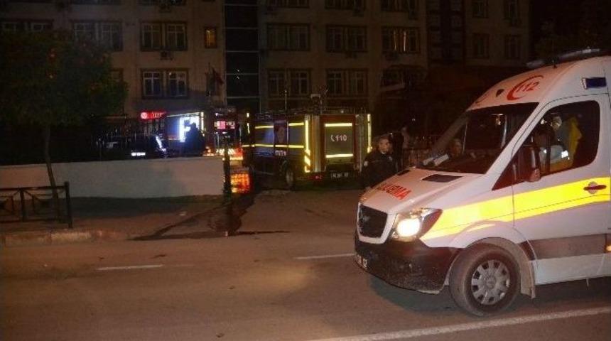 Adana&rsquo;da Uygulama Otelinde Yangın