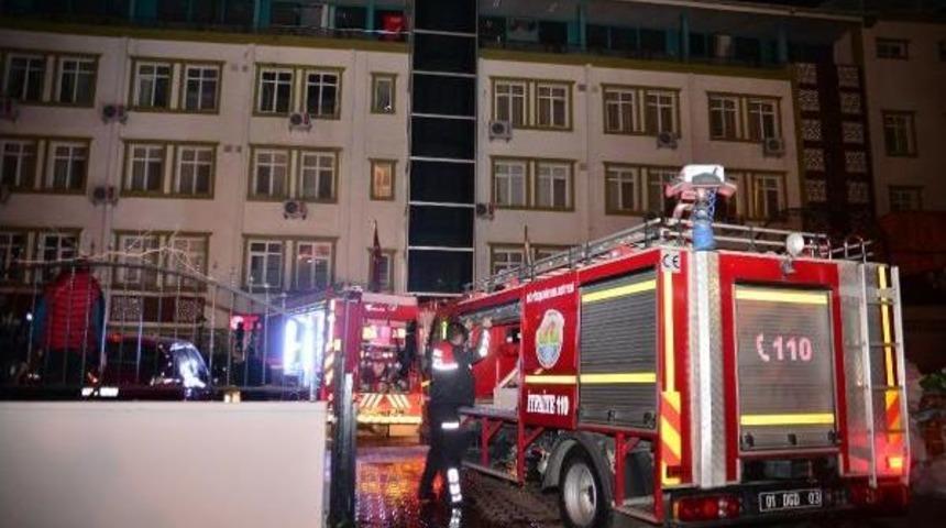 Otelde Korkutan Yangın