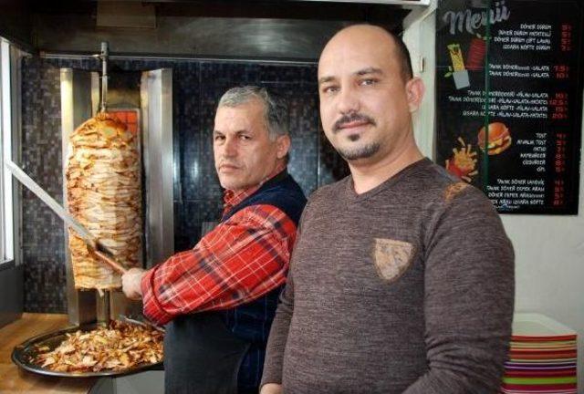  Kafe Işletmecisinden 'askıda Döner' Uygulaması