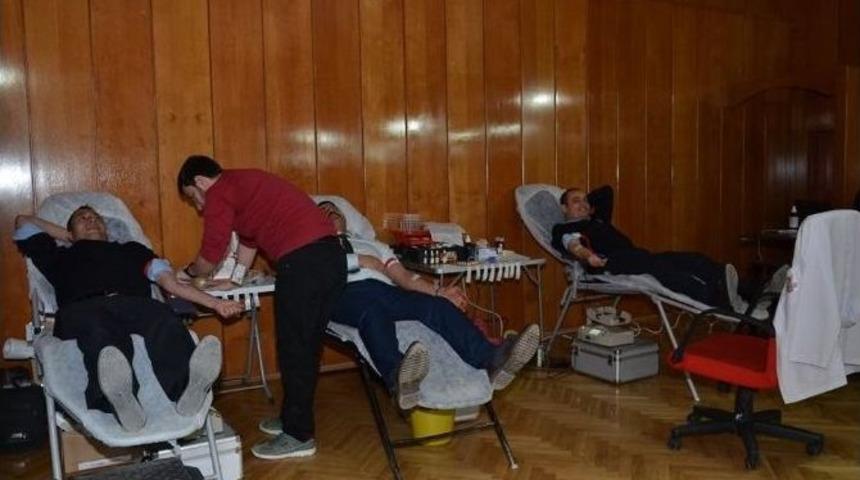 Polis Ve Jandarmadan Kızılay&rsquo;a Kan Bağışı