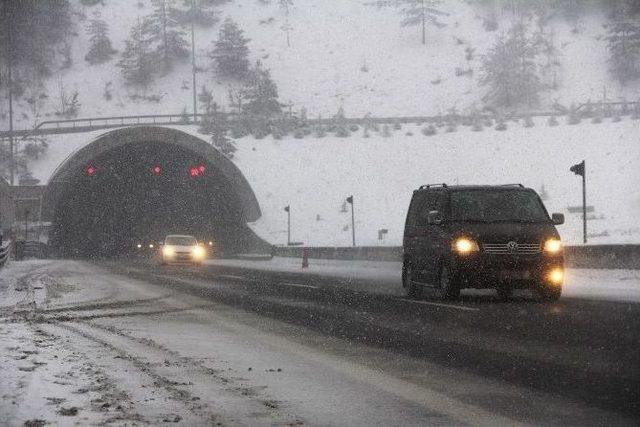 Bolu Dağı’nda Yoğun Kar Yağışı