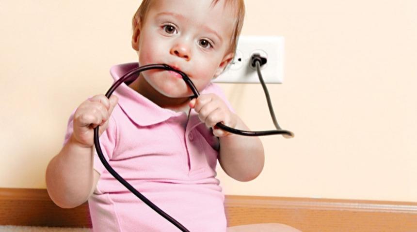 Evde &Ccedil;ocuğu Bekleyen Tehlikeler