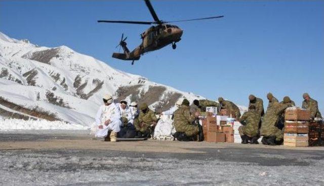 Mehmetçik - 30 Derece Soğukta, Karlı Dağlarda Destan Yazıyor