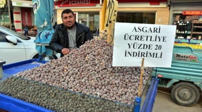 Seyyar Satıcıdan Asgari &Uuml;cretliye Y&uuml;zde 20 Indirimli