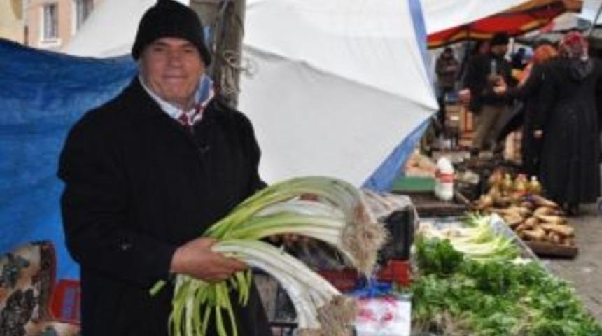 Meşhur &Ouml;renli Pırasası, Pazarın Ve Sofraların Olmazsa Olmazı