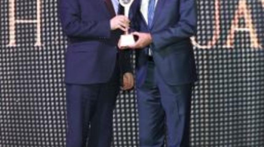 Başkan Duruay&rsquo;a &rsquo;yılın Yerelde Vizyon Proje&rsquo; &Ouml;d&uuml;l&uuml;