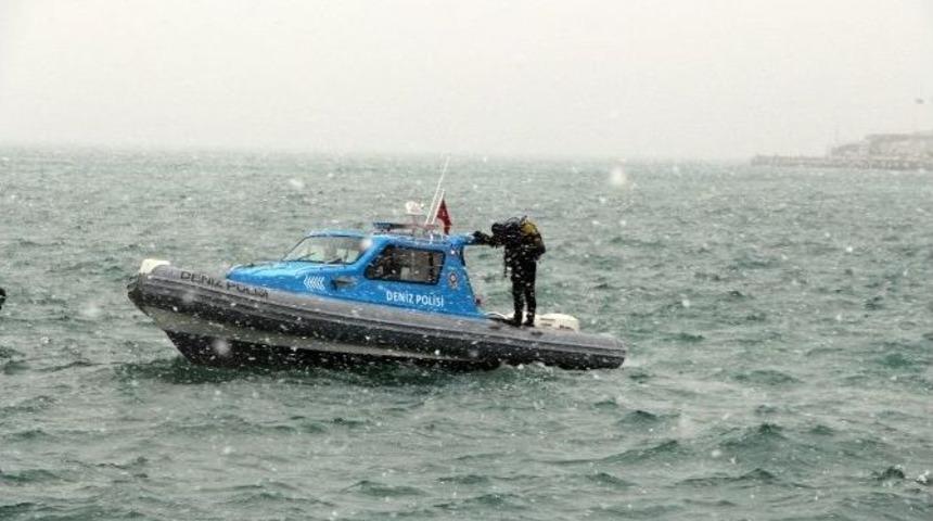 Annesinin Denize Attığı Bebeği Arama &Ccedil;alışması Devam Ediyor