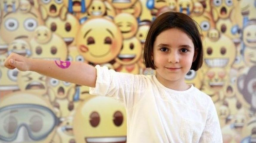 Dev Emojilerle Eğlence Başlıyor