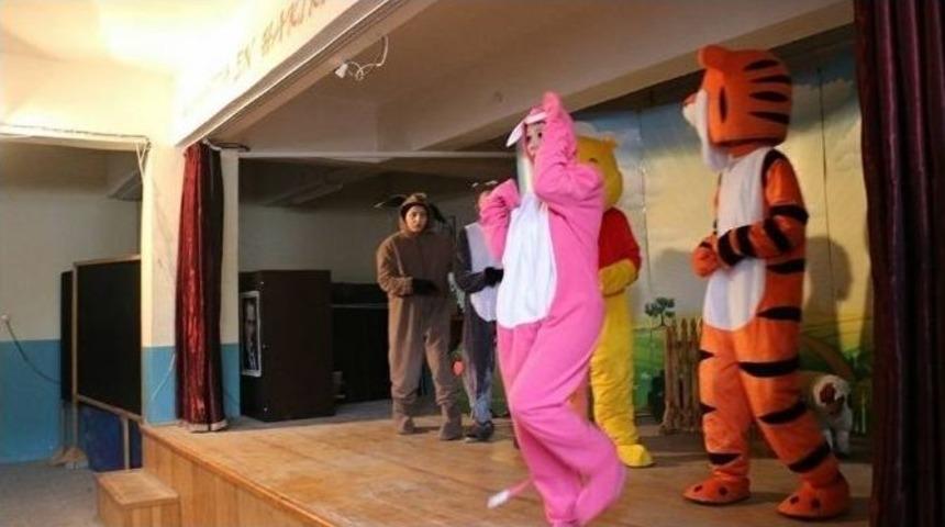 Selendili &Ccedil;ocuklara B&uuml;y&uuml;k Hediye