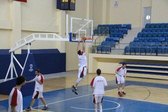 Bilecik Belediyesi Basketbol Kulübü Son Şansını İyi Değerlendirmek Peşinde