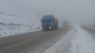 Denizli-antalya Karayolunda Yoğun Sis Ve Kar