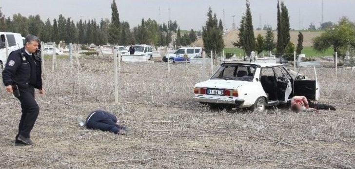 Vahşetin Yaşandığı Mezarlığa Koşarak Geldiler G3