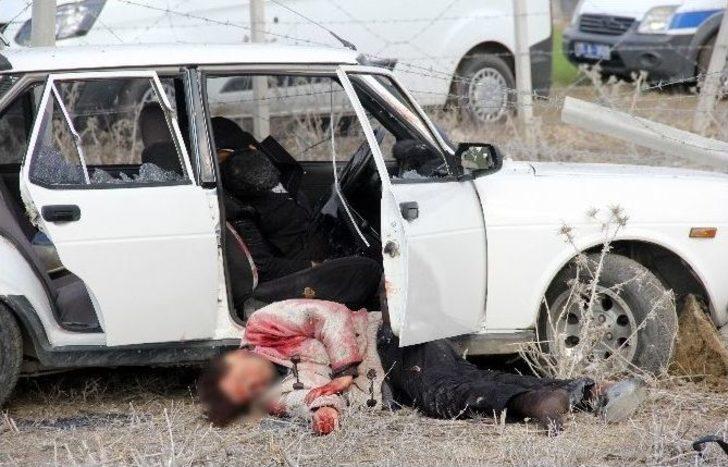 Vahşetin Yaşandığı Mezarlığa Koşarak Geldiler G4