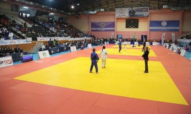 Judo Ümitler Türkiye Şampiyonası Ordu’da Başladı