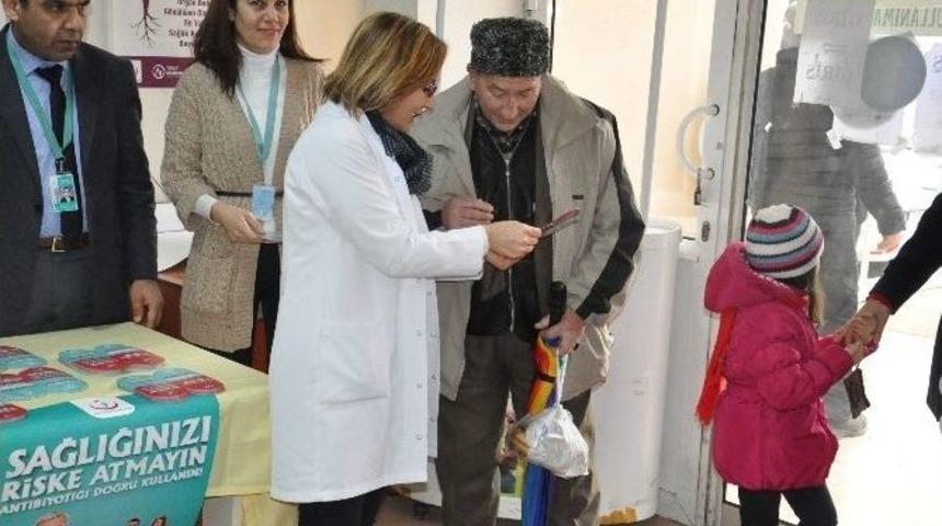 Hasta Ve Yakınları Antibiyotik Kullanımı Hakkında Bilgilendirildi