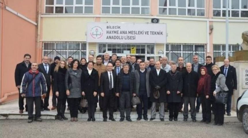 Bilecik&rsquo;te Okul Y&ouml;netimi Ve Liderlik Eğitimi