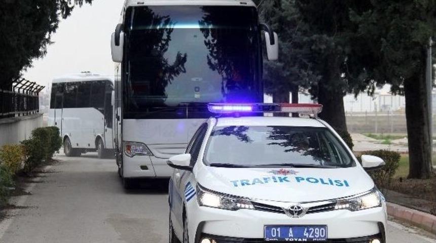 Beşiktaş&rsquo;ın U&ccedil;ağı Adana&rsquo;ya Zorunlu İniş Yaptı